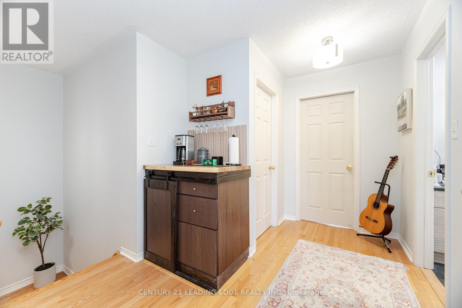 344 Marble Place, Newmarket (Woodland Hill), Ontario  L3X 2R7 - Photo 20 - N12290958