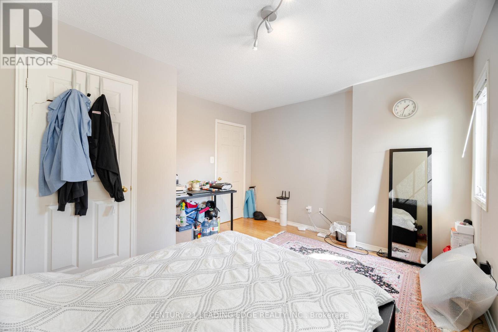 344 Marble Place, Newmarket (Woodland Hill), Ontario  L3X 2R7 - Photo 22 - N12290958