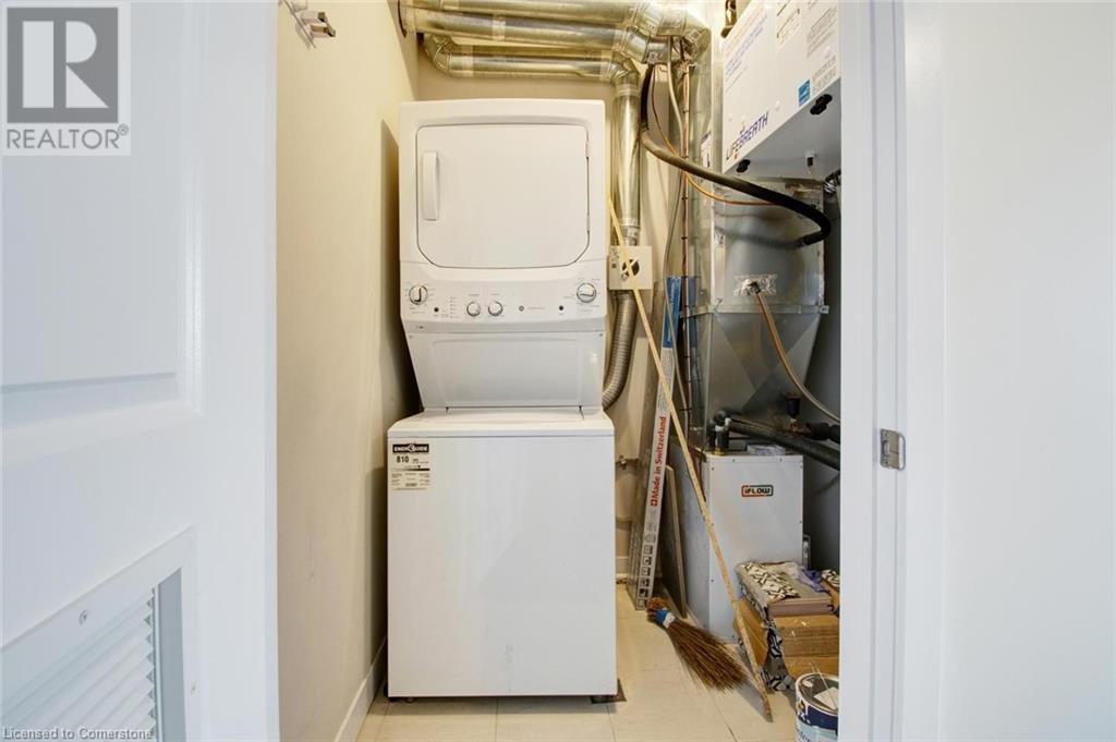 150 Rochefort Street Unit# E, Kitchener, Ontario  N2R 0P5 - Photo 35 - 40749812