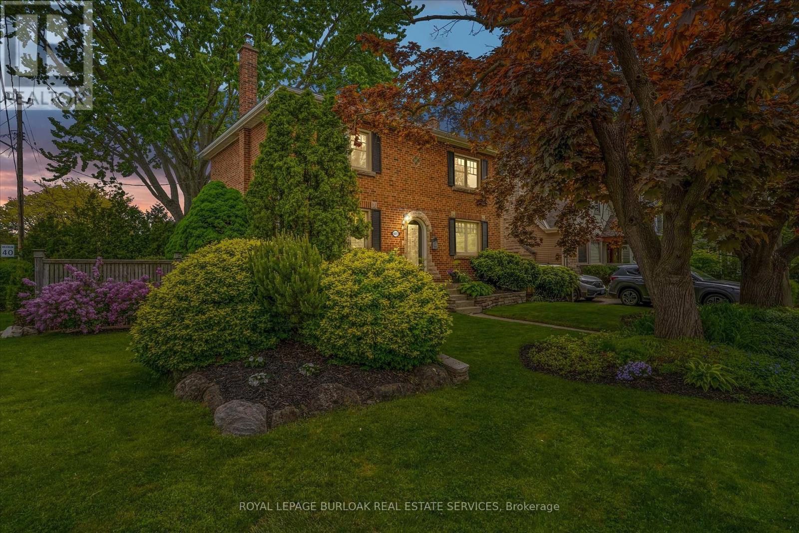 Property at 605 EMERALD STREET image 1