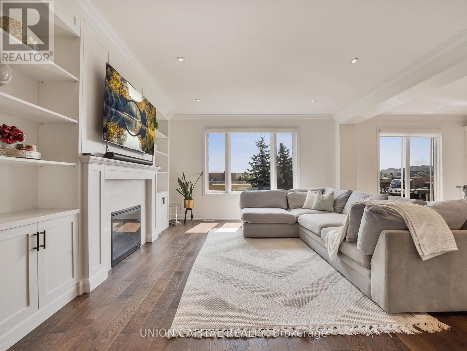 Property at 26 HAMPSHIRE PLACE image 4