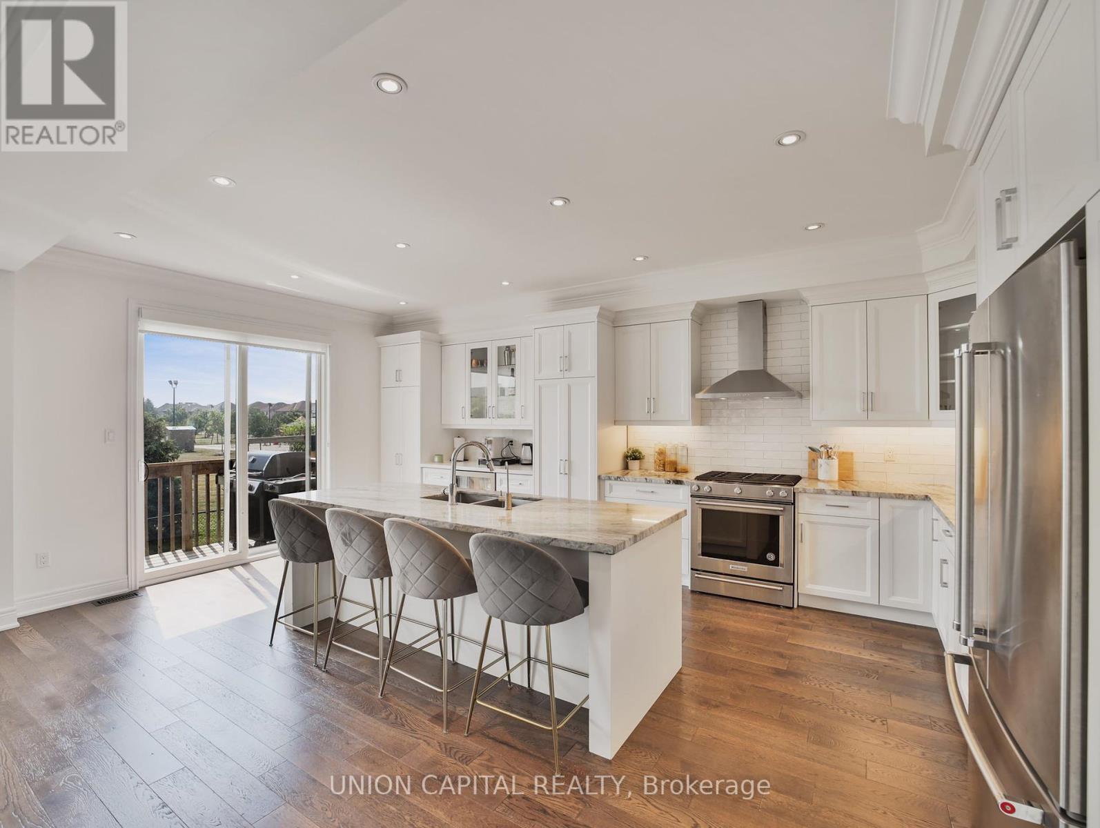 Property at 26 HAMPSHIRE PLACE image 5