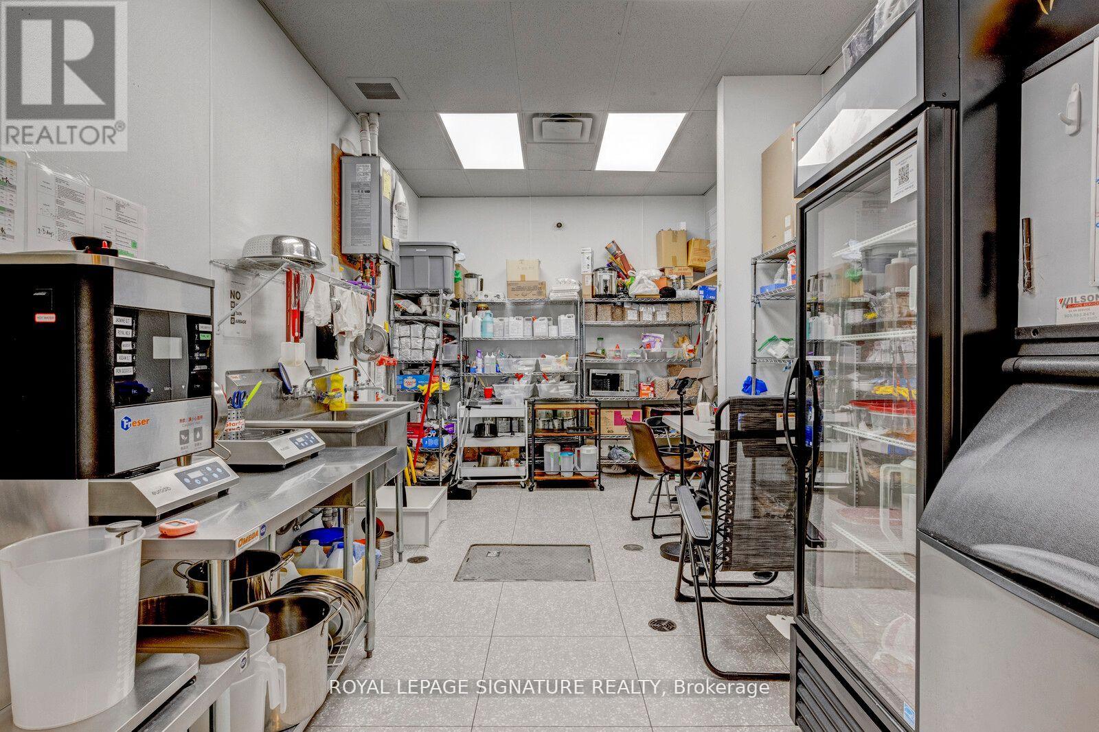 7 - 300 Fourth Avenue, St. Catharines (Ridley), Ontario  L2R 6P9 - Photo 13 - X12291398