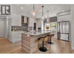 1131 Collinson Court, kelowna, British Columbia