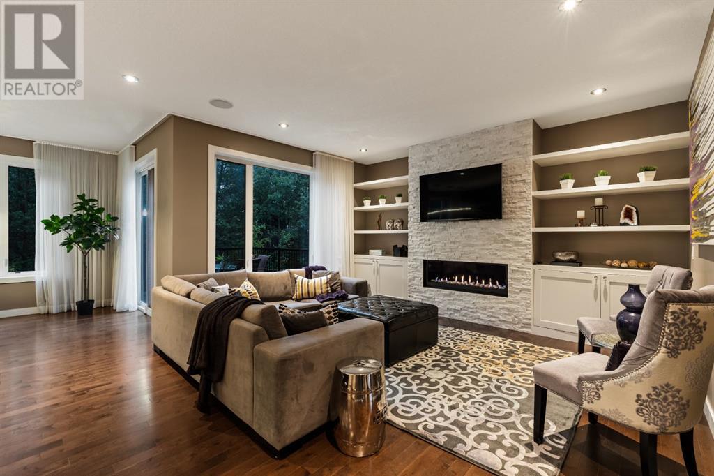 Property at 32 Rockford Terrace NW image 2