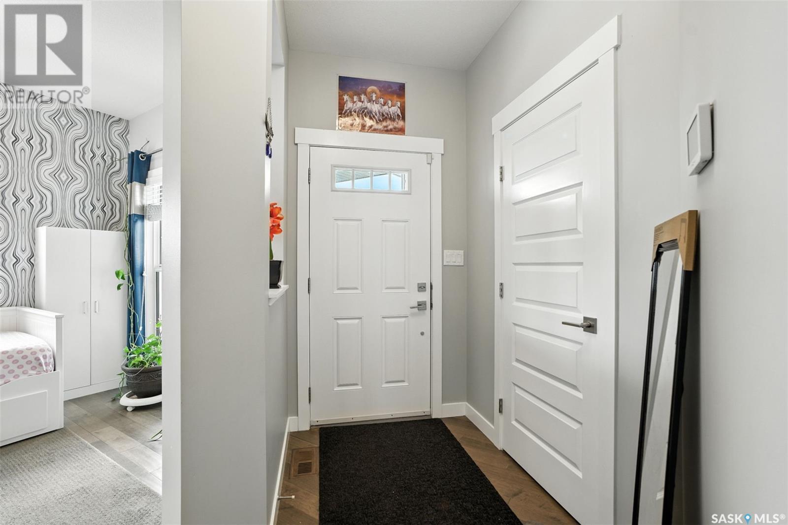 Property at 212 Secord WAY image 4