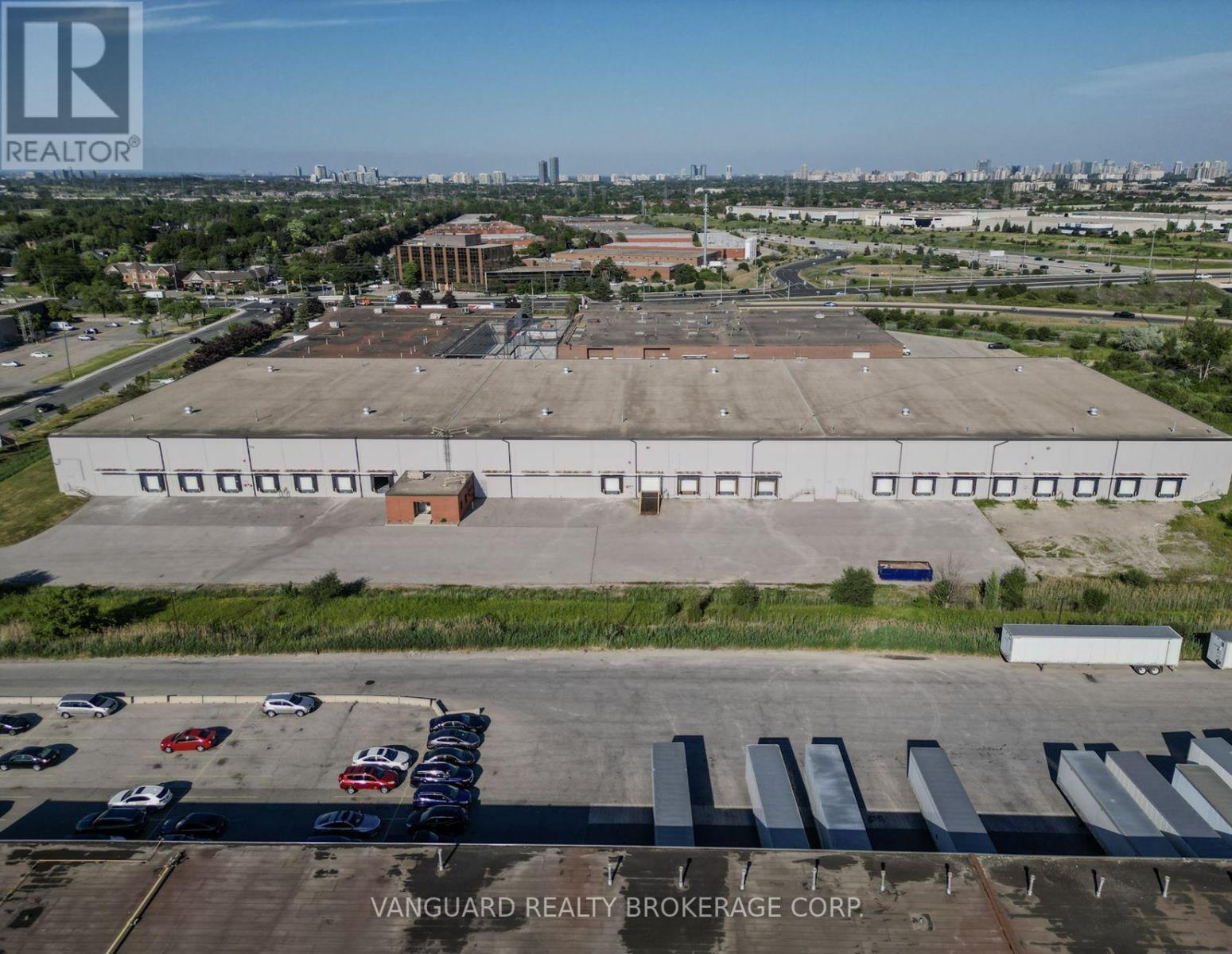 55 Doney Crescent, Vaughan, Ontario  L4K 1P6 - Photo 2 - N8103480