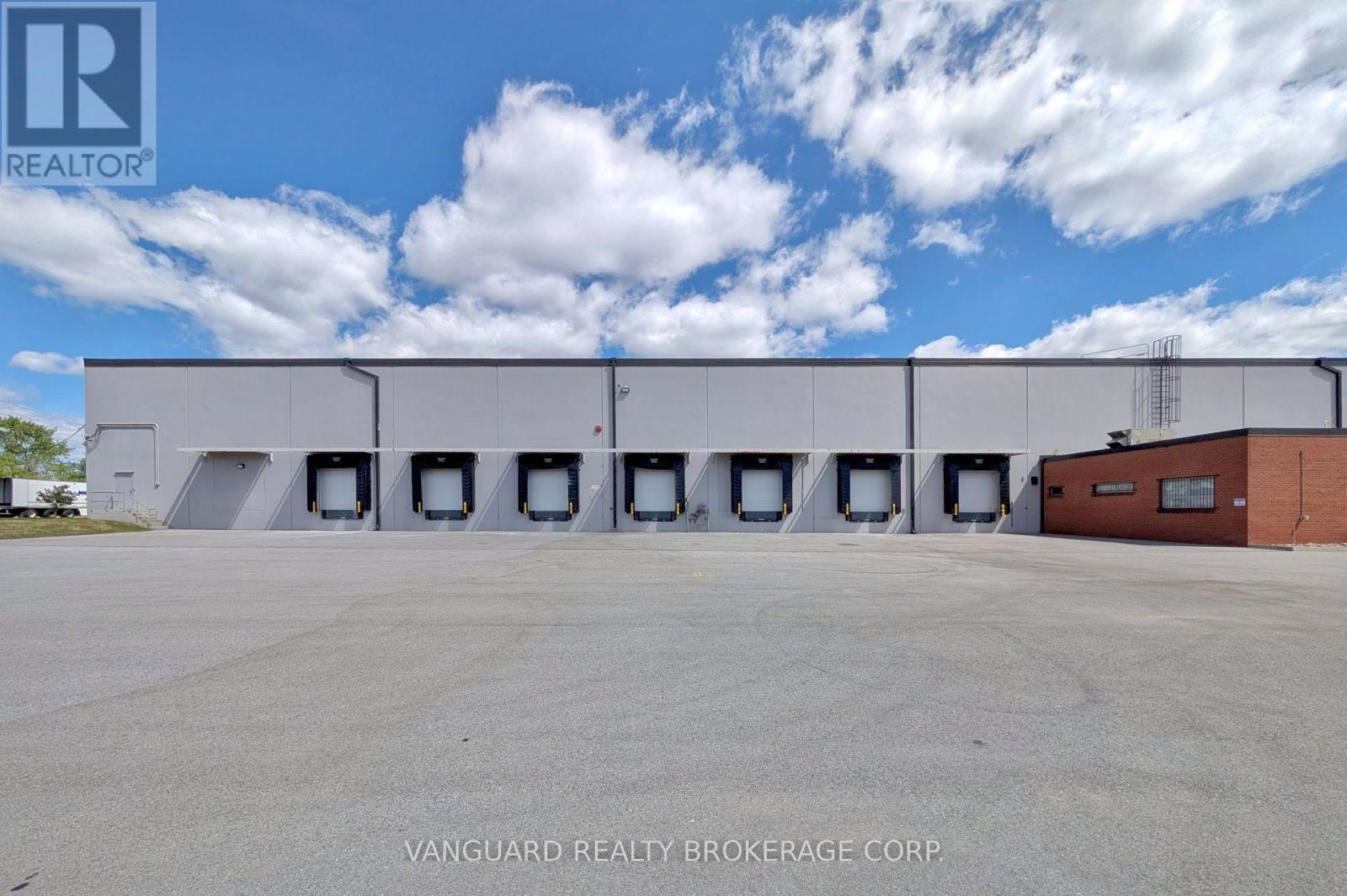 55 Doney Crescent, Vaughan, Ontario  L4K 1P6 - Photo 4 - N8103480