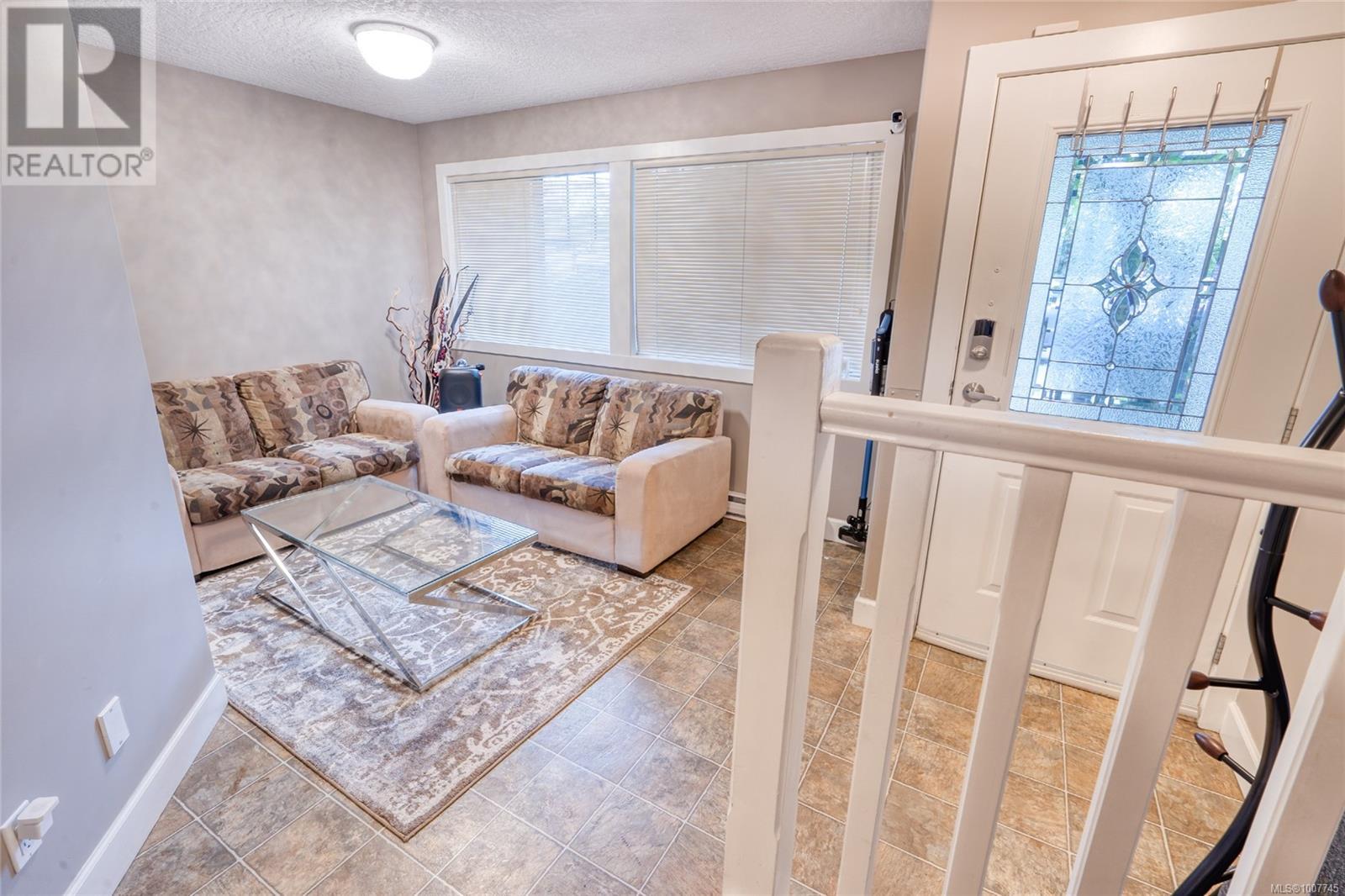 Property at 138 710 Massie Dr image 3