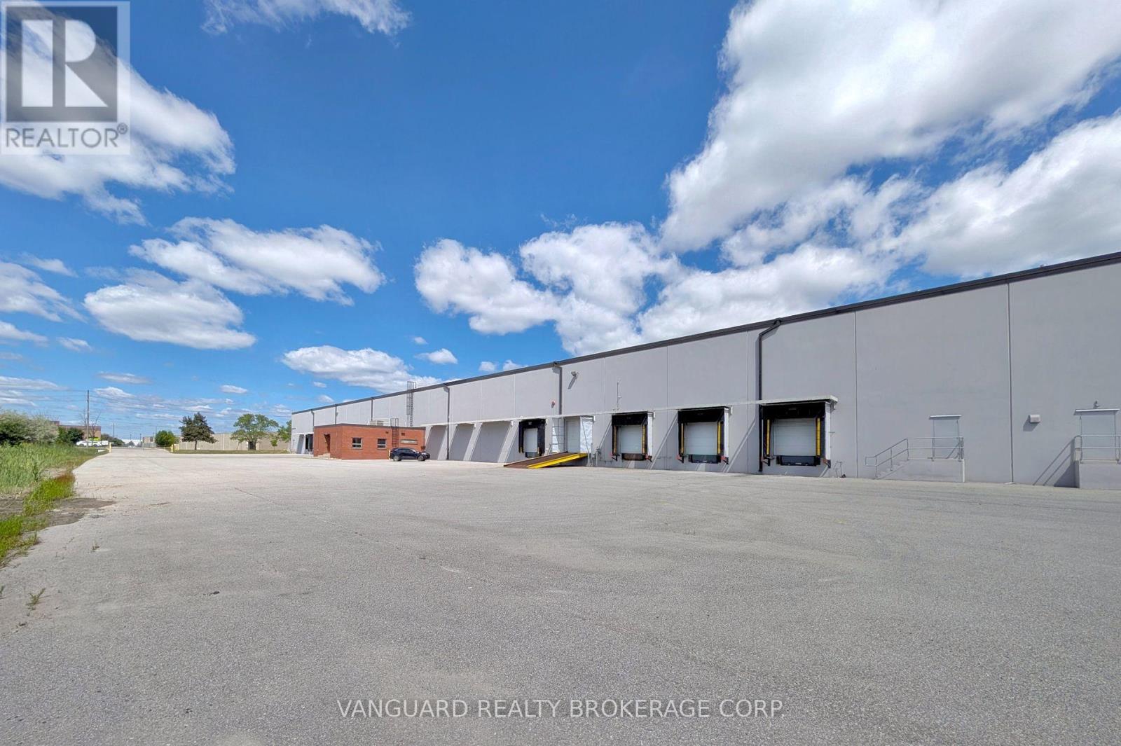 55 Doney Crescent, Vaughan, Ontario  L4K 1P6 - Photo 8 - N8103480