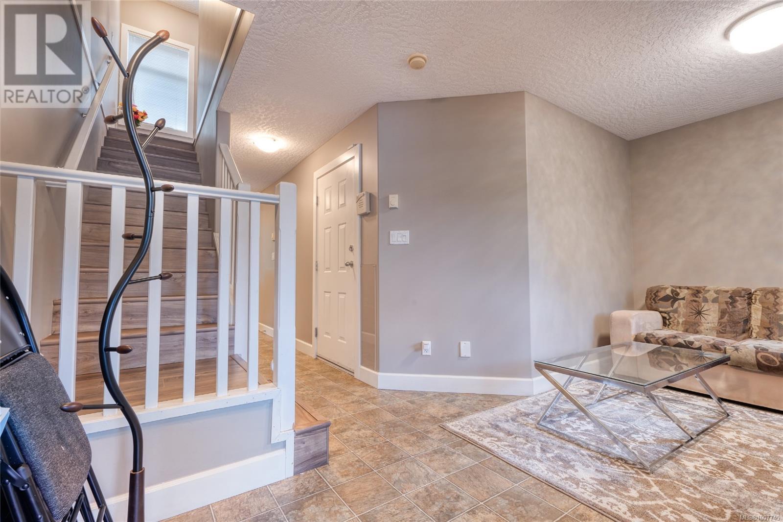 Property at 138 710 Massie Dr image 2