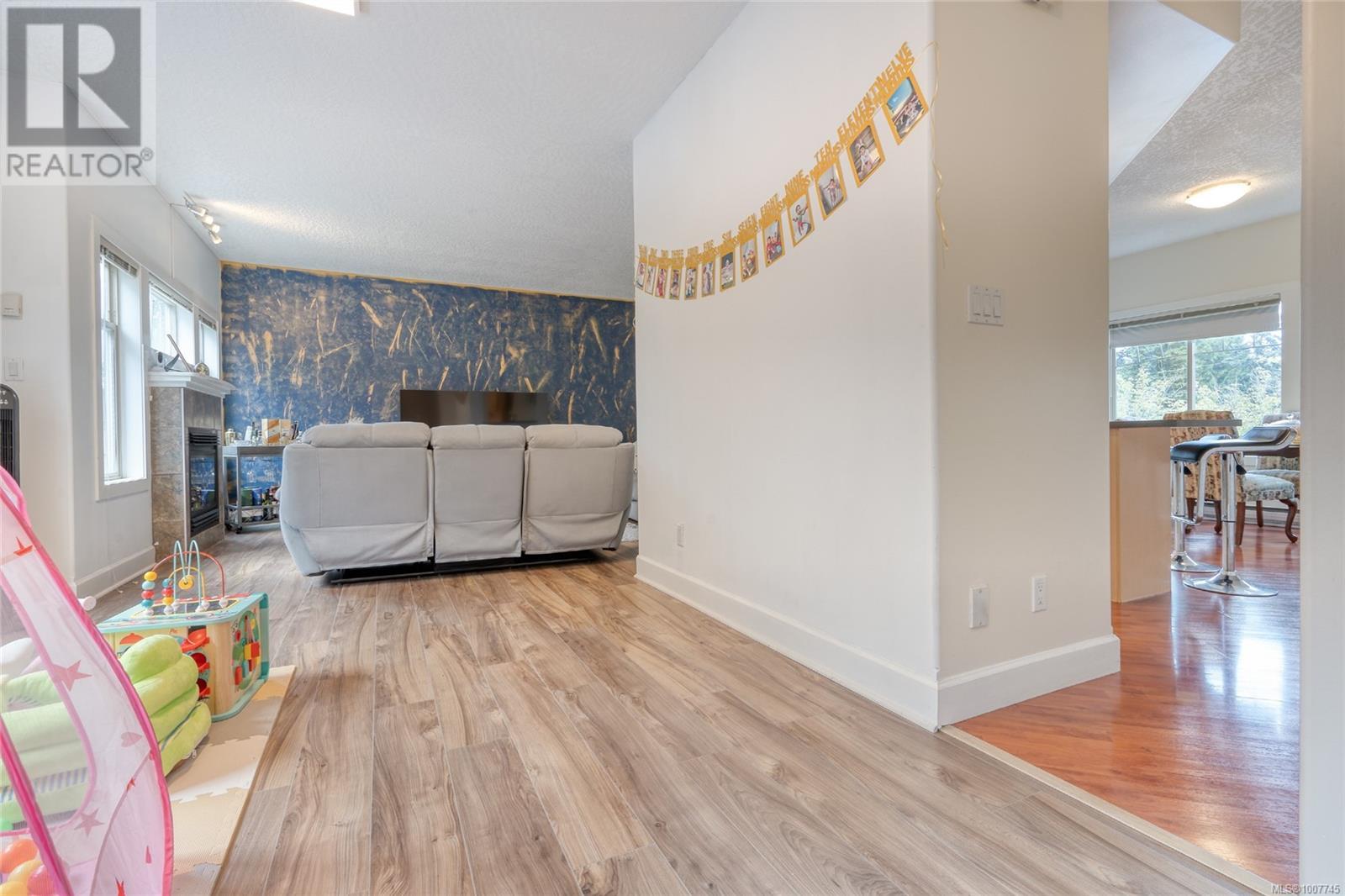 Property at 138 710 Massie Dr image 5