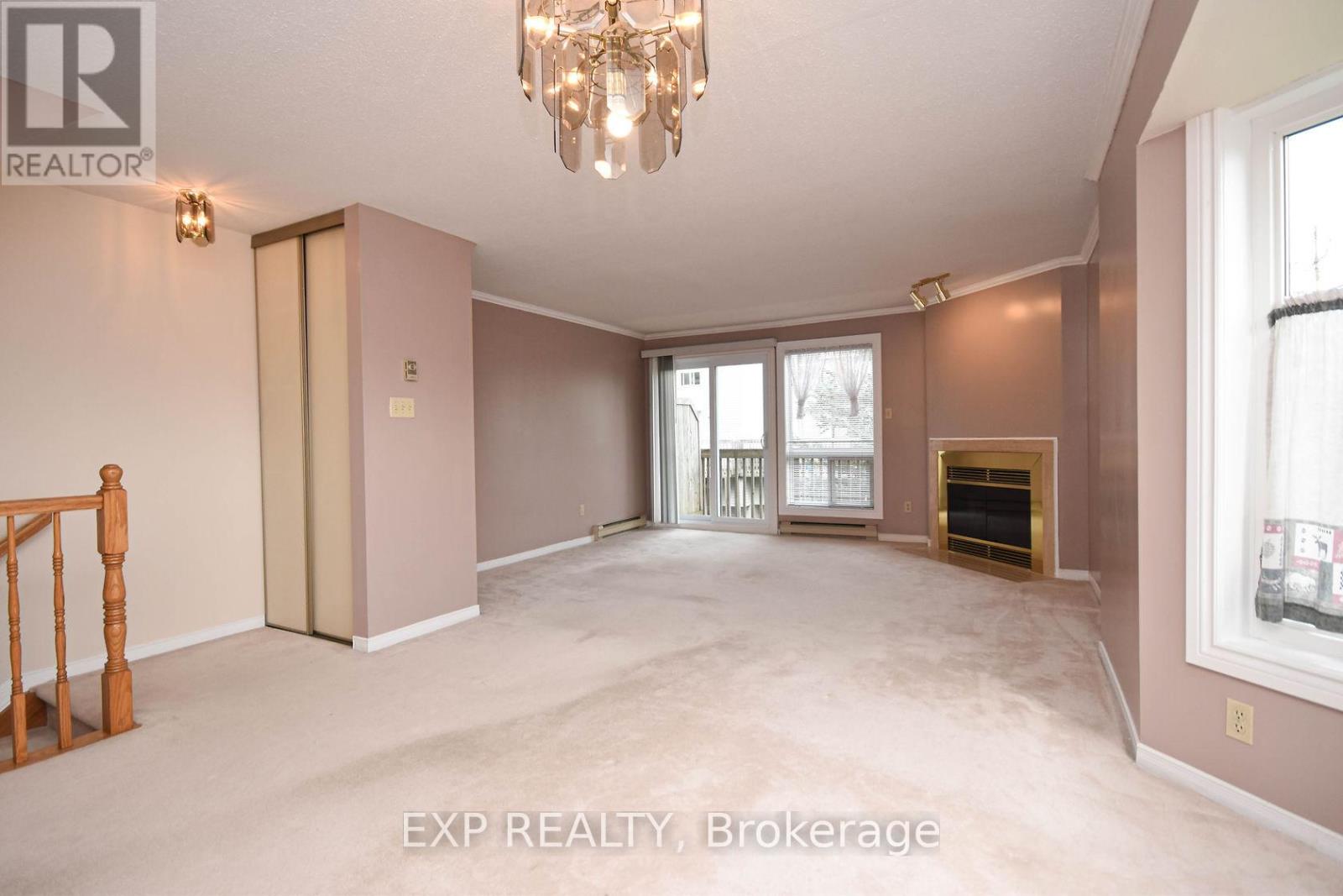 Property at 412 BRISTON PRIVATE image 3