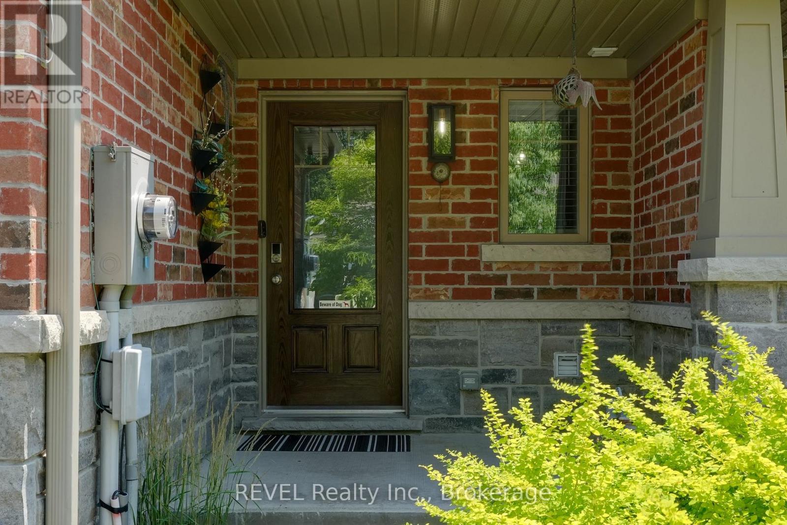 Property at 1001 COOK DRIVE image 5