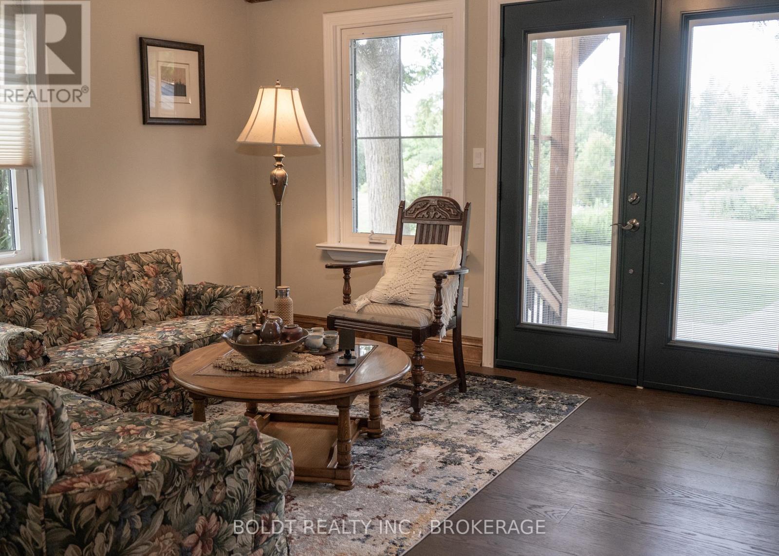 2440 Decew Road, Thorold, Ontario  L0S 1E6 - Photo 22 - X12291689