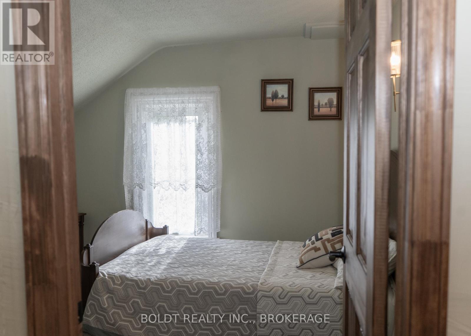 2440 Decew Road, Thorold, Ontario  L0S 1E6 - Photo 36 - X12291689
