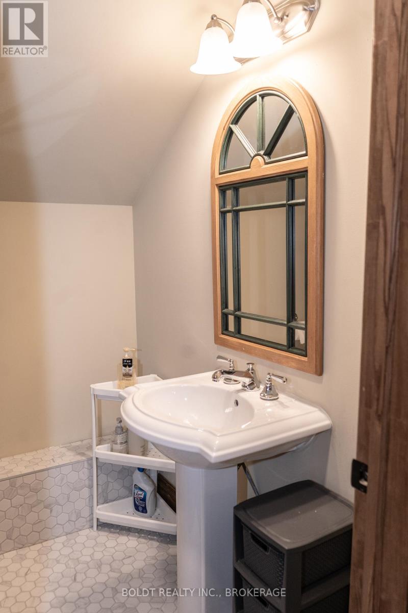 2440 Decew Road, Thorold, Ontario  L0S 1E6 - Photo 39 - X12291689