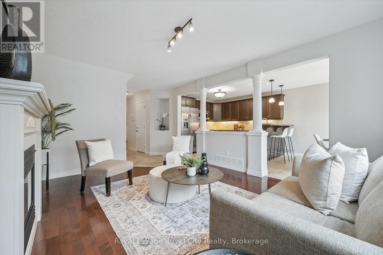 16 Creighton Avenue, Guelph, Ontario  N1E 0G8 - Photo 11 - X12291670