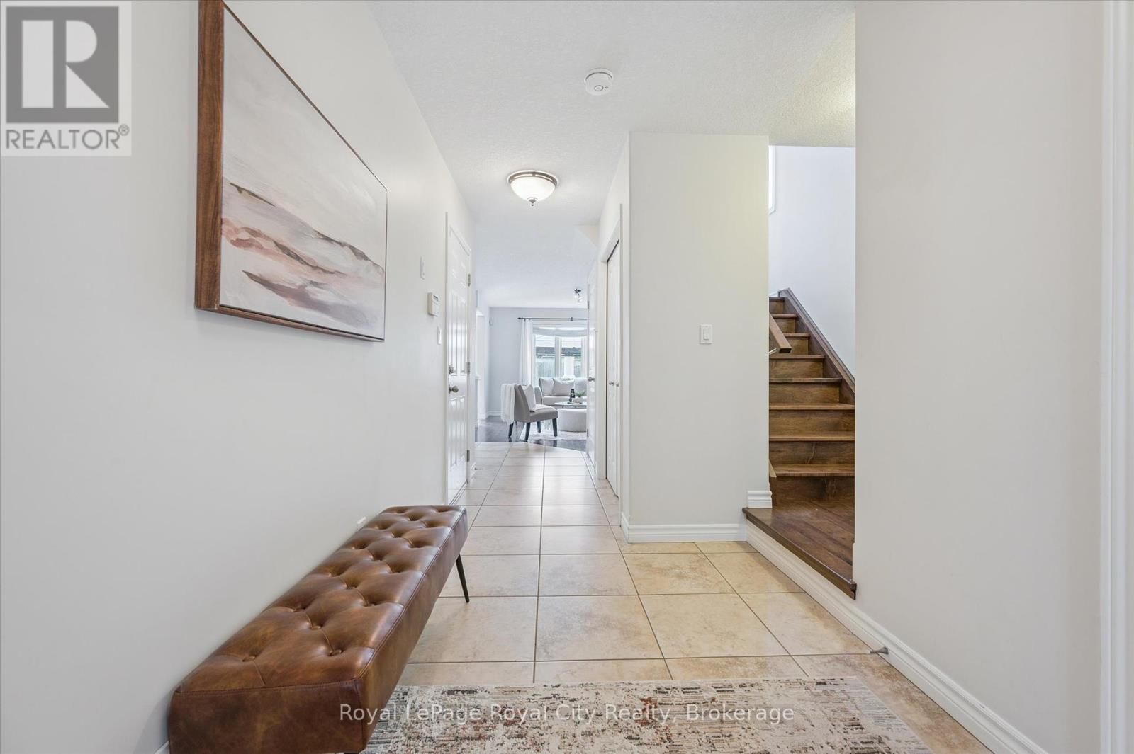 16 Creighton Avenue, Guelph, Ontario  N1E 0G8 - Photo 6 - X12291670