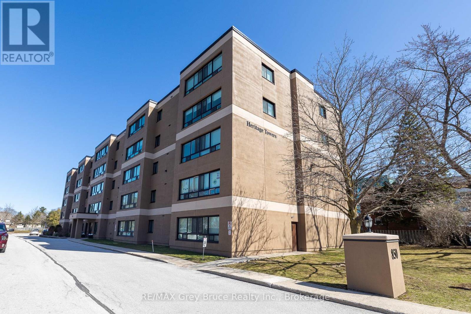 502 - 850 6th Street E, Owen Sound, Ontario  N4K 6T7 - Photo 2 - X12082844