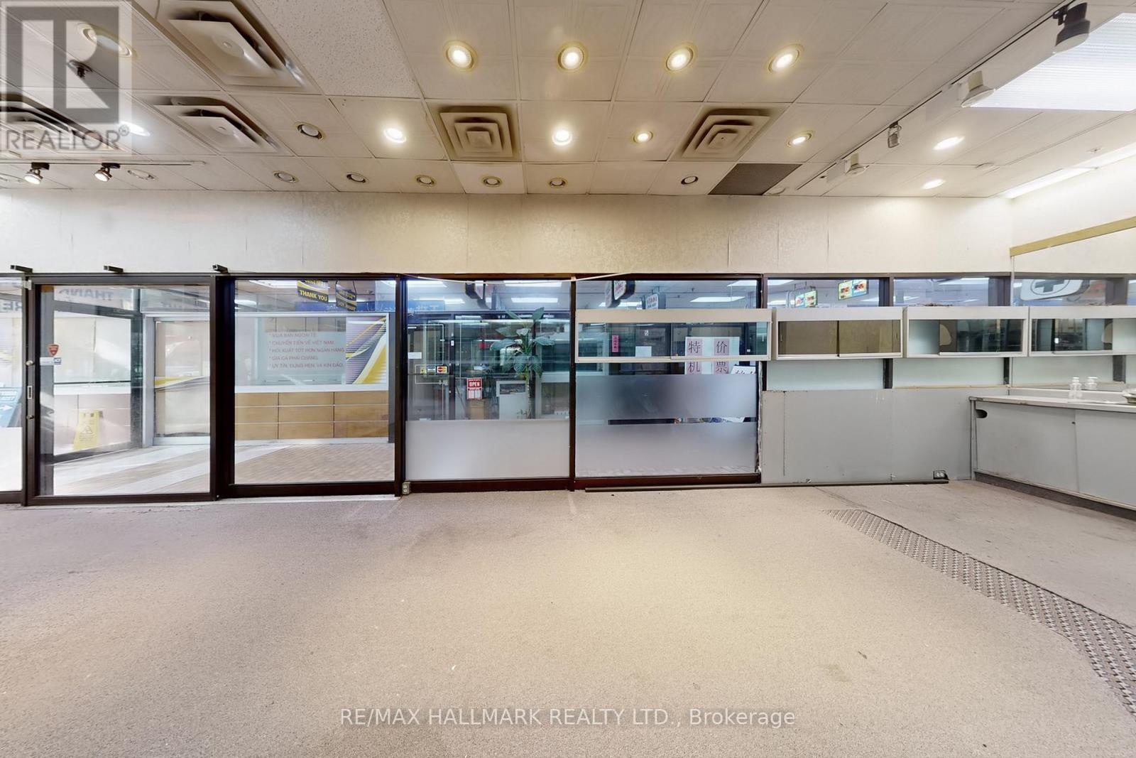 2 & 4(1 Combined Unit) - 301 Spadina Avenue, Toronto, Ontario  M5T 2E6 - Photo 16 - C12291541