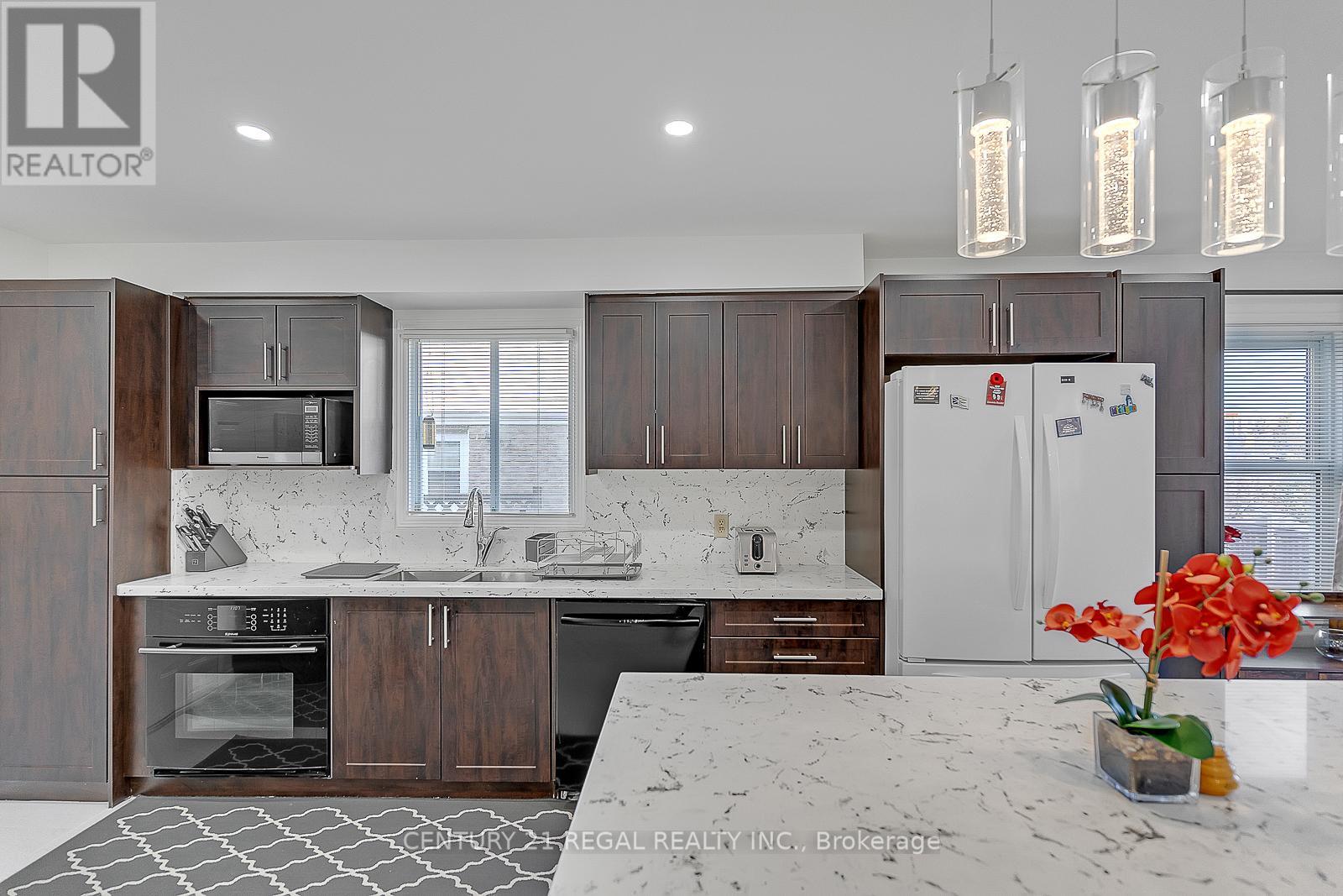 28 Upland Drive, Whitby (Blue Grass Meadows), Ontario  L1N 8H8 - Photo 20 - E12291538