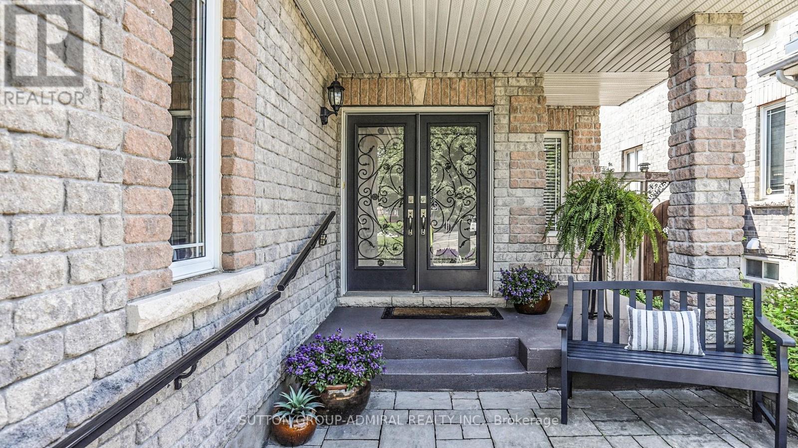 Property at 35 WYMAN CRESCENT image 2