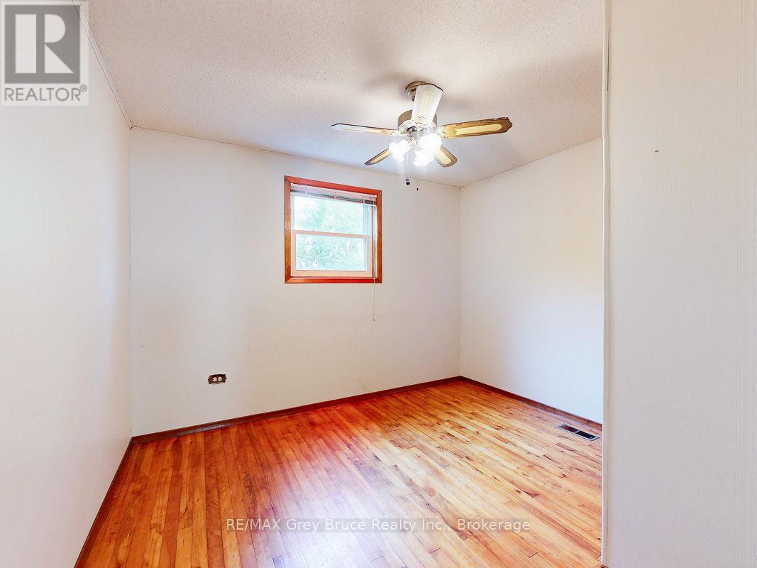 789 6th 'a' Street E, Owen Sound, Ontario N4K 1G6 - Photo 12 - X12291772