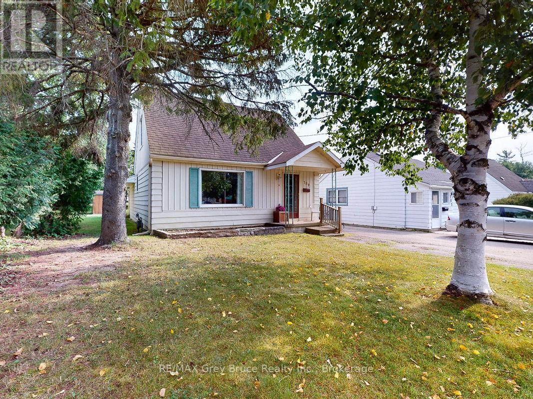 789 6th 'a' Street E, Owen Sound, Ontario N4K 1G6 - Photo 2 - X12291772