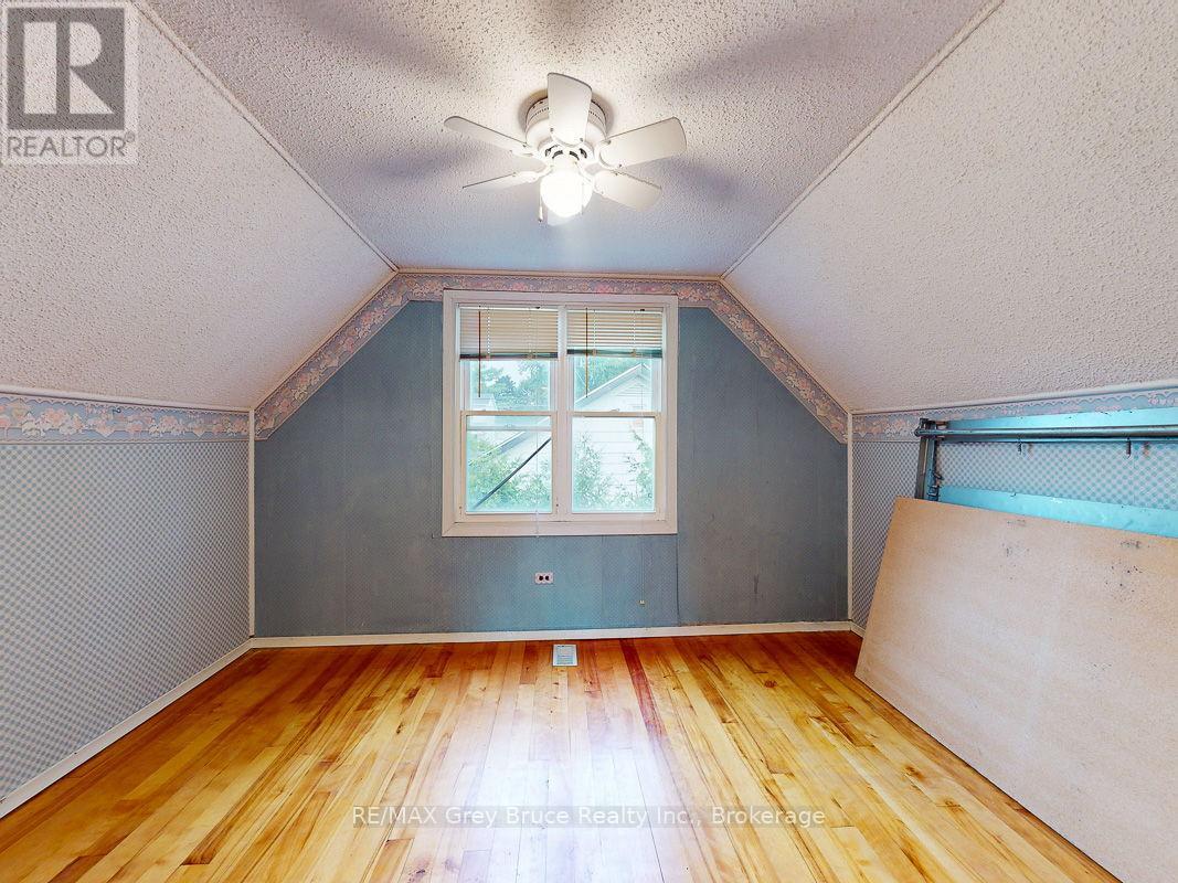 789 6th 'a' Street E, Owen Sound, Ontario N4K 1G6 - Photo 22 - X12291772