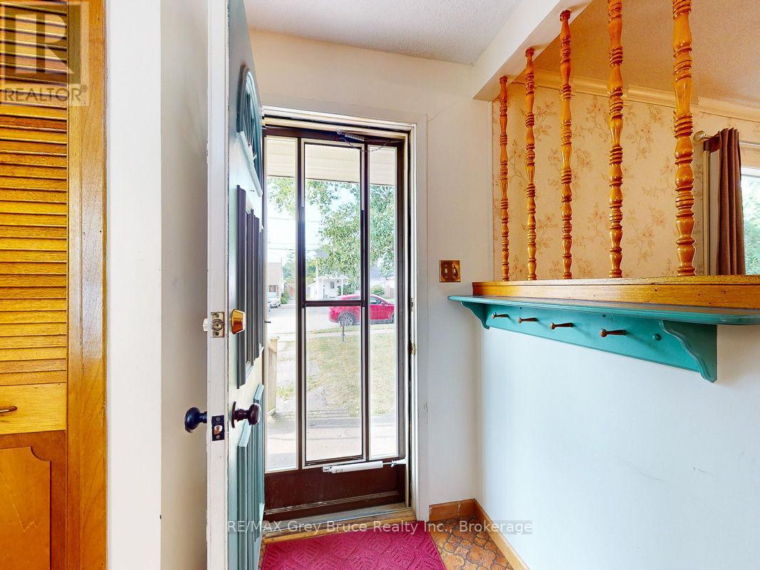 789 6th 'a' Street E, Owen Sound, Ontario N4K 1G6 - Photo 5 - X12291772