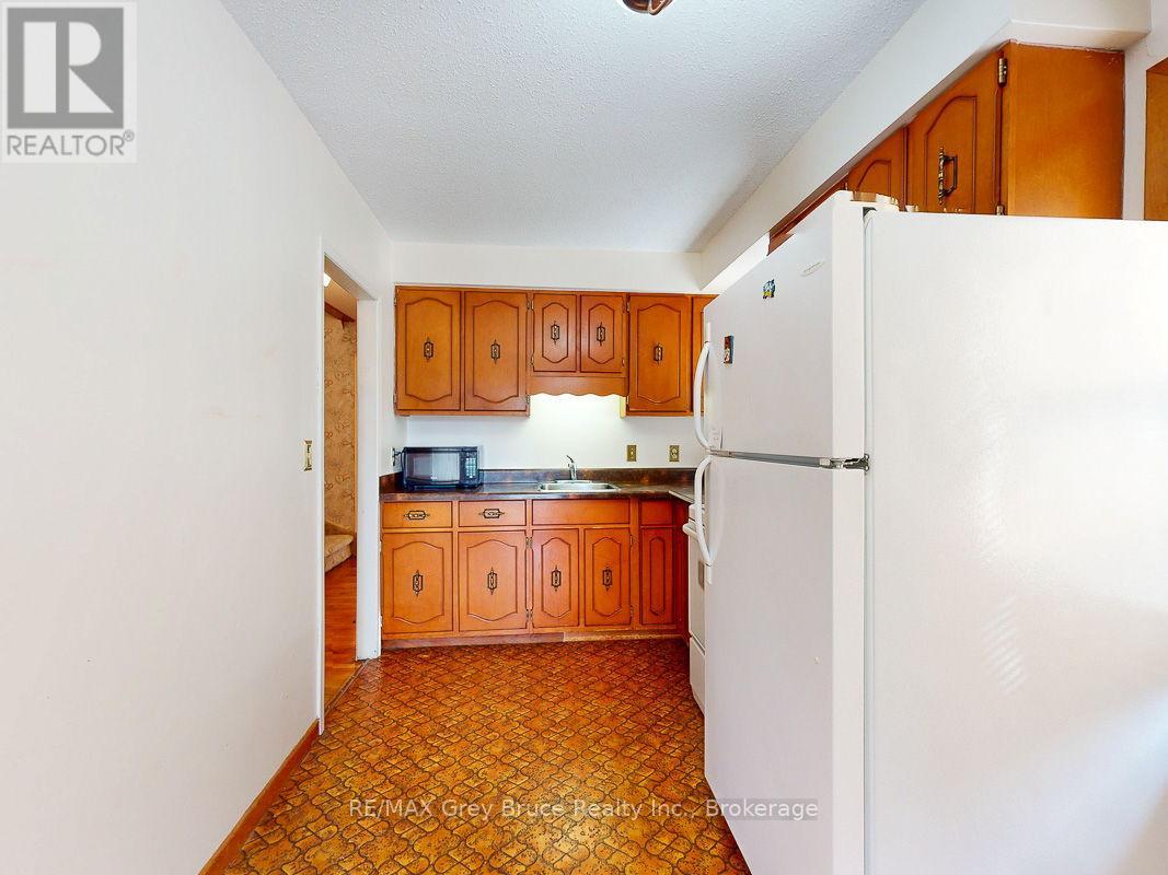 789 6th 'a' Street E, Owen Sound, Ontario N4K 1G6 - Photo 6 - X12291772