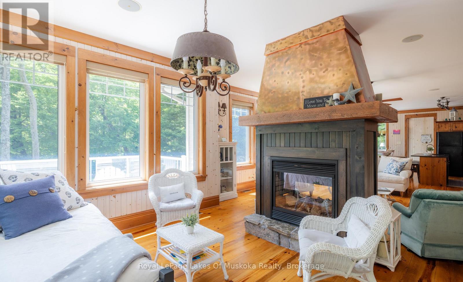 42 Menominee Lake Road, Huntsville, Ontario  P1H 2J3 - Photo 20 - X12291778