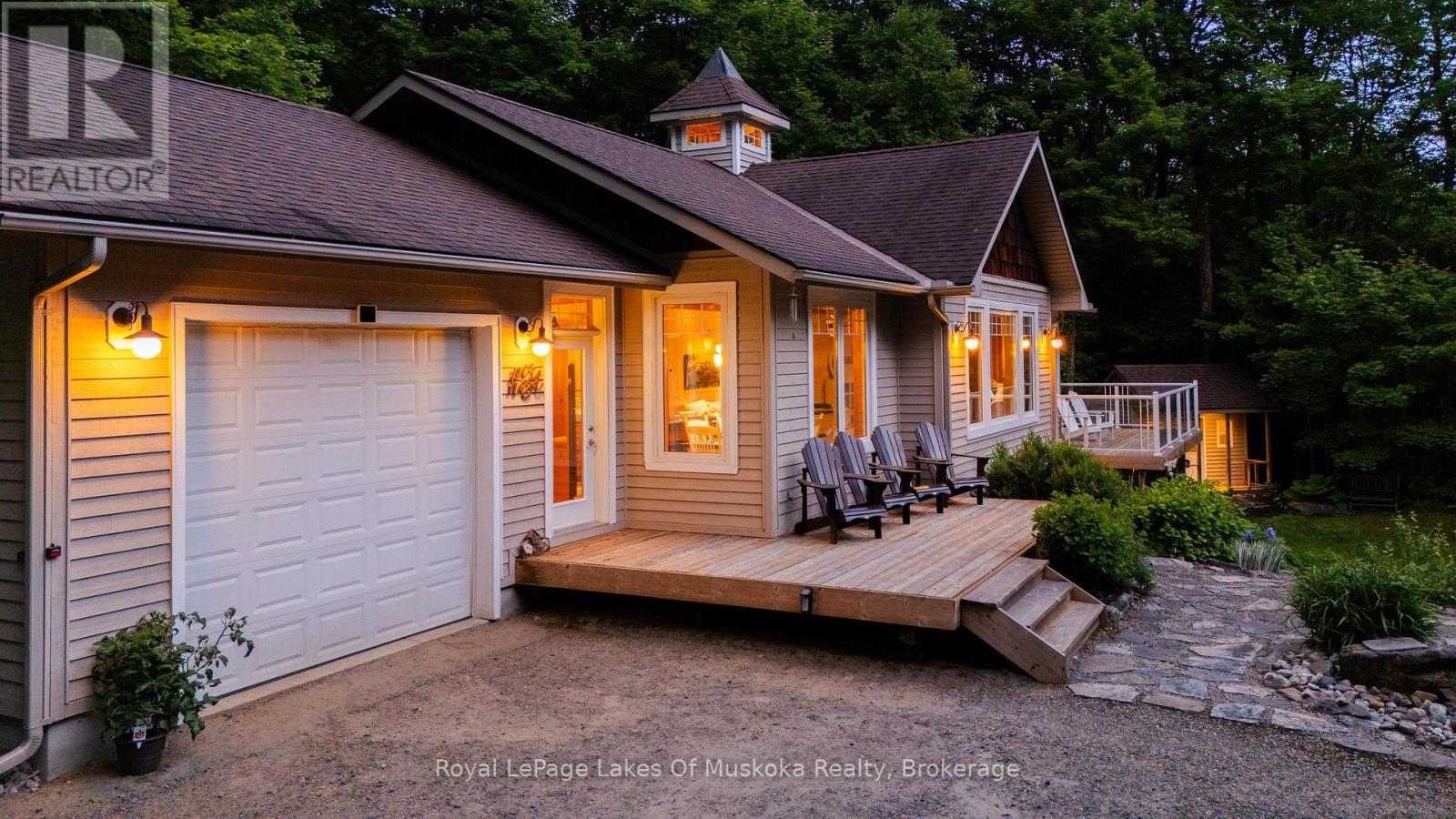42 Menominee Lake Road, Huntsville, Ontario  P1H 2J3 - Photo 4 - X12291778