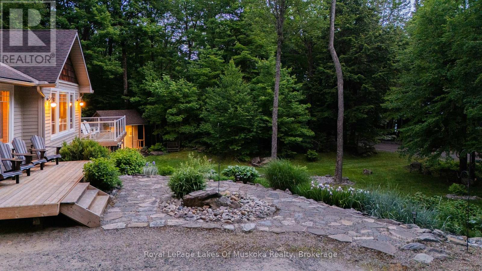 42 Menominee Lake Road, Huntsville, Ontario  P1H 2J3 - Photo 6 - X12291778