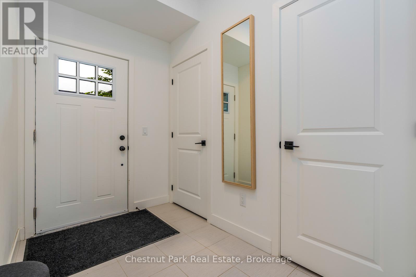 105 - 22 Beckwith Lane, Blue Mountains, Ontario  L9Y 3B6 - Photo 12 - X12291813
