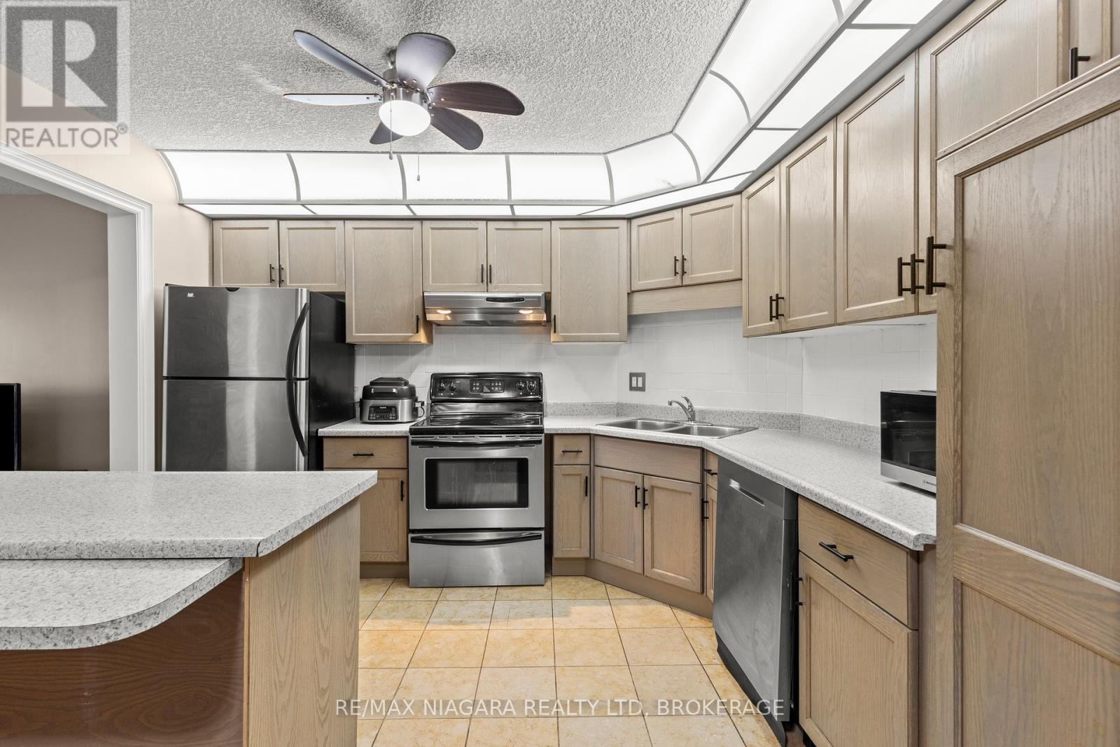 13 - 34 Dynasty Avenue, Hamilton, Ontario  L8G 5C7 - Photo 9 - X12291748