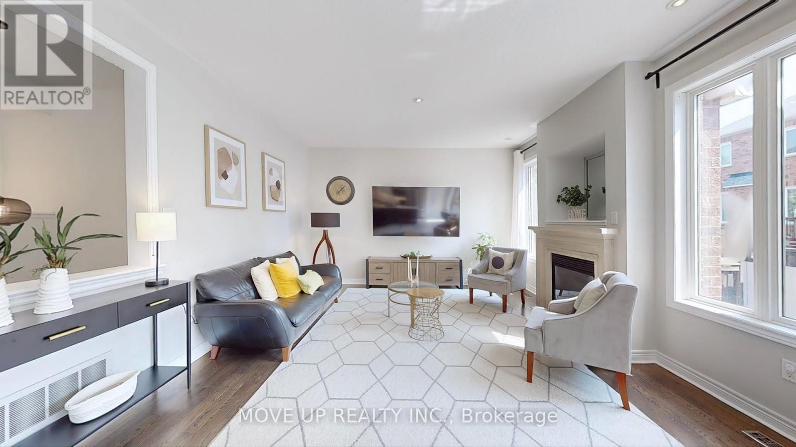 Property at 30 HOPPINGTON AVENUE image 2