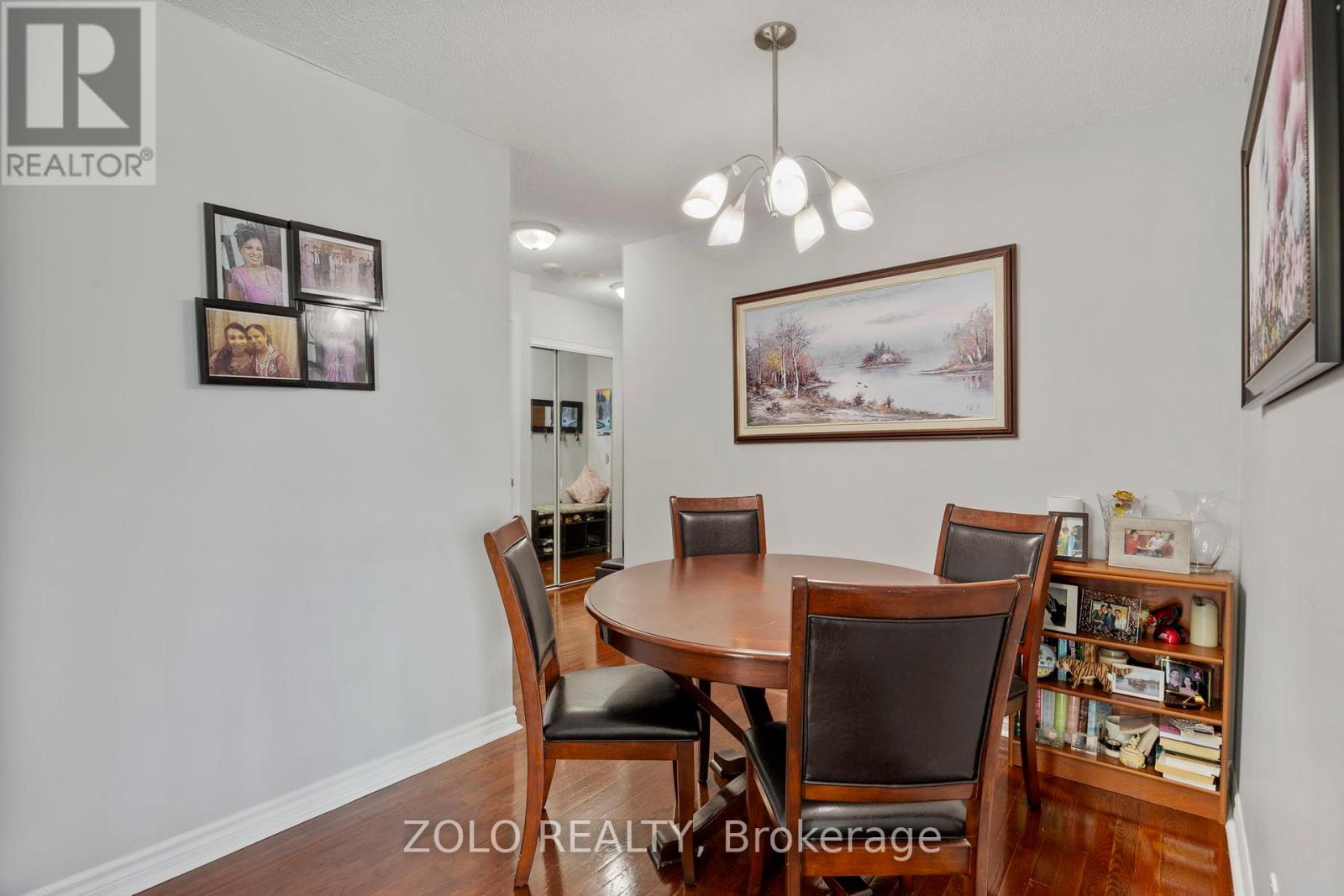 611 - 1 Elm Drive W, Mississauga, Ontario  L5B 4M1 - Photo 9 - W12291581