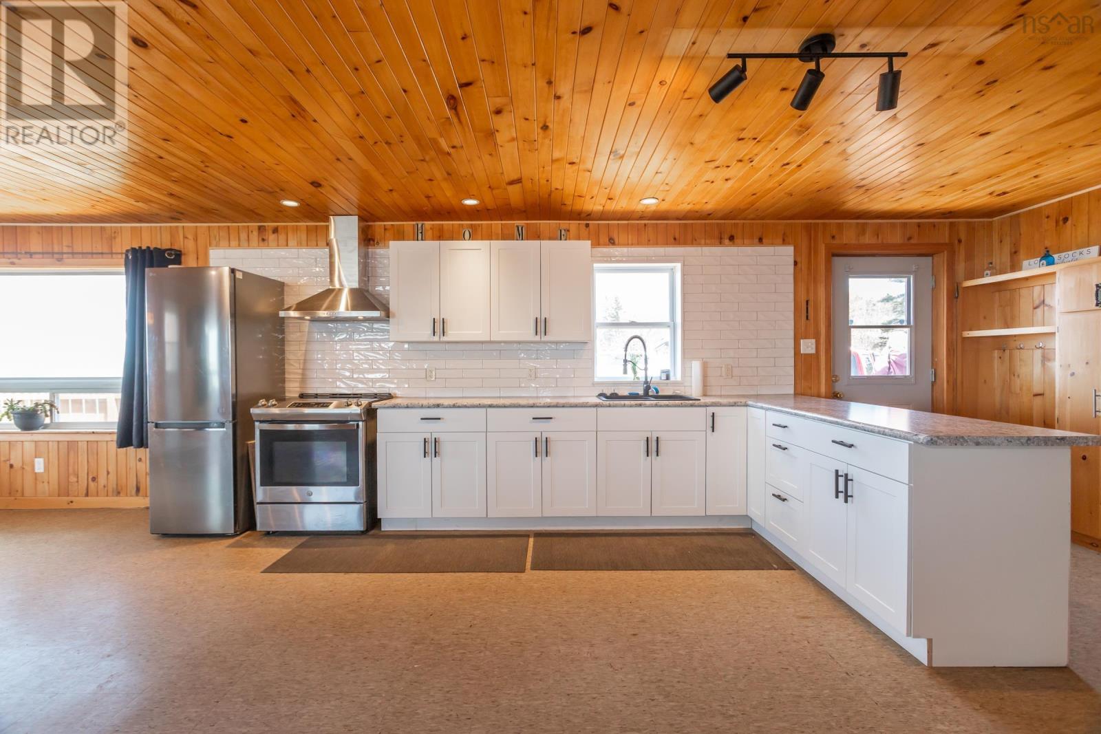 41 Sunset Avenue, Phinneys Cove, Nova Scotia  B0S 1L0 - Photo 18 - 202511302