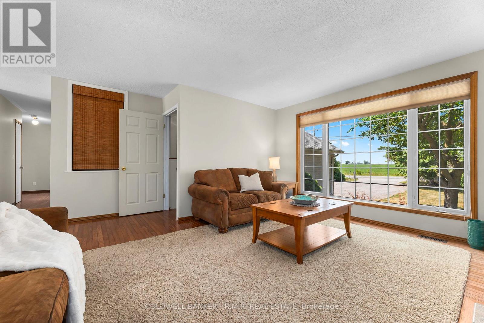 550 Angeline Street N, Kawartha Lakes (Ops), Ontario  K9V 4R1 - Photo 12 - X12291596