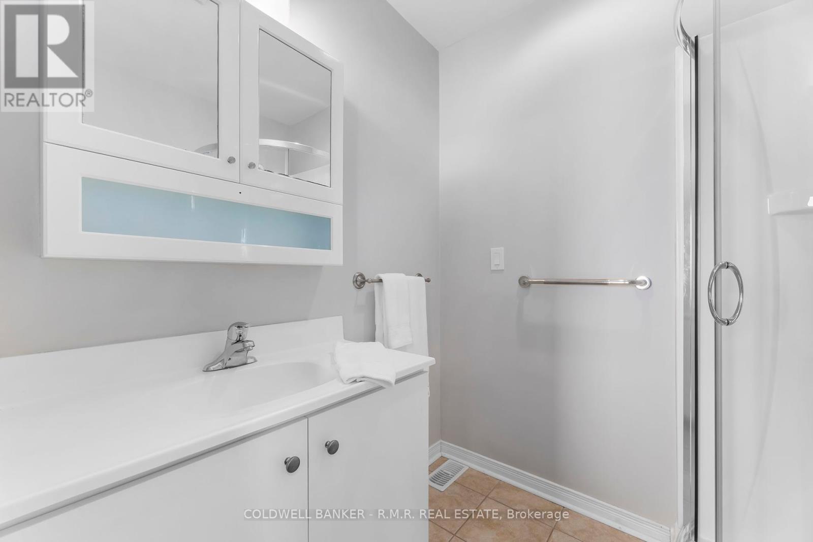 550 Angeline Street N, Kawartha Lakes (Ops), Ontario  K9V 4R1 - Photo 23 - X12291596