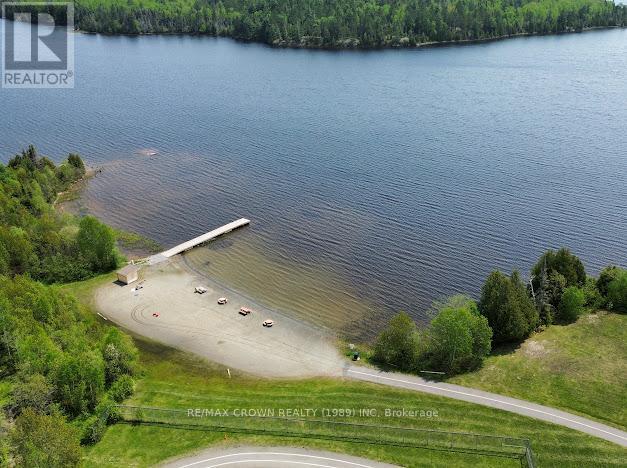 7 Hillcrest Drive, Temagami, Ontario  P0H 2H0 - Photo 12 - X12291897