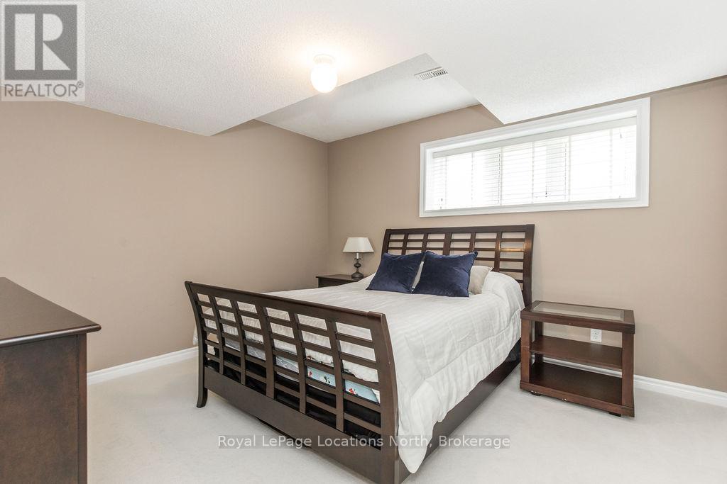 58 Waterview Road, Wasaga Beach, Ontario  L9Z 0E9 - Photo 33 - S12291939