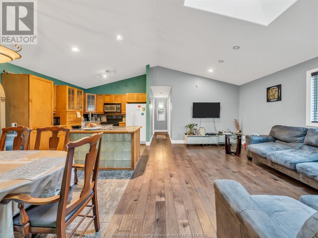 Property at 1505 HIGHNOON DRIVE image 5