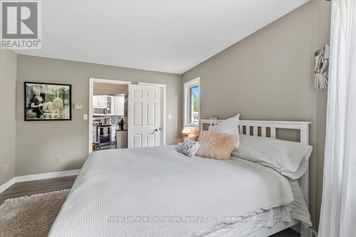 357 Tyendinaga Drive, Saugeen Shores, Ontario  N0H 2L0 - Photo 13 - X12291861