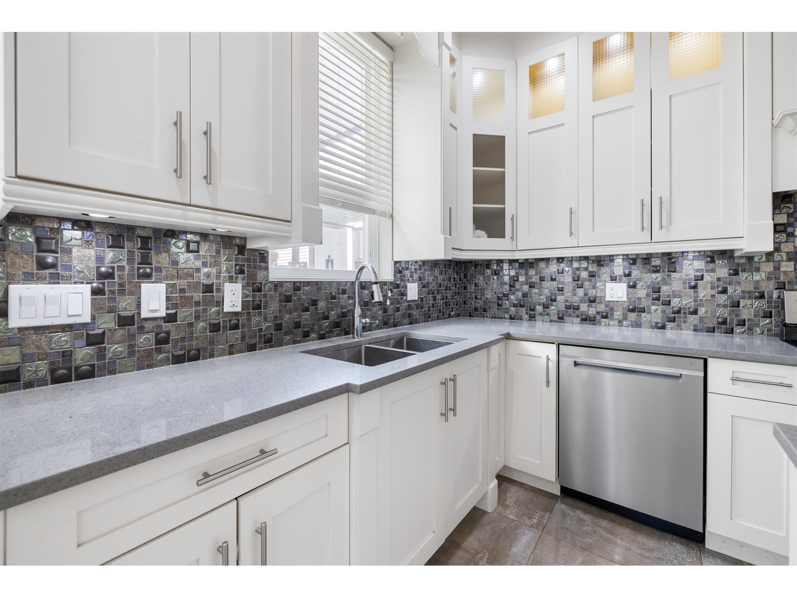14138 60a Avenue, Surrey, British Columbia  V3X 0G1 - Photo 15 - R3027994