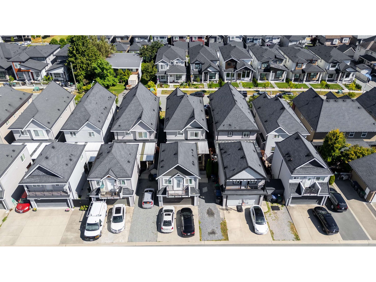 Property at 14138 60A AVENUE image 3