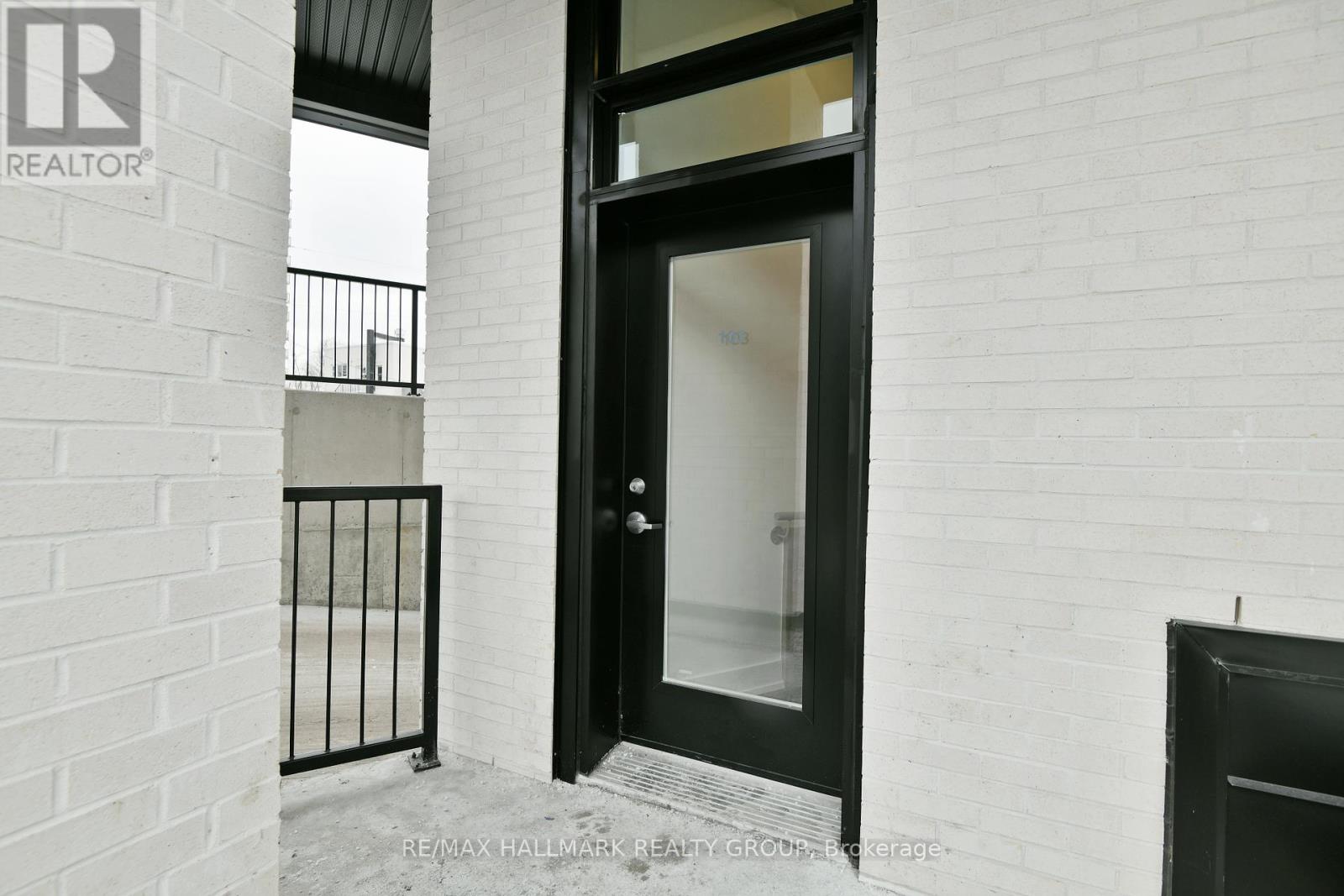 103 - 101 Pinhey Street, Ottawa, Ontario  K1Y 1T7 - Photo 4 - X12291832