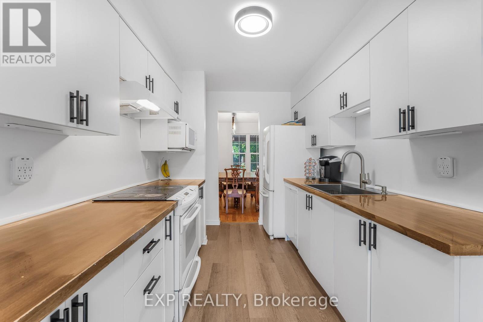 44 Tobermory Crescent, Ottawa, Ontario  K2K 3M4 - Photo 12 - X12291918